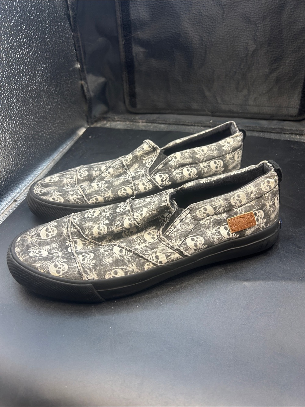 Blowfish Black & Gray Skull-Print Slip-On Loafers